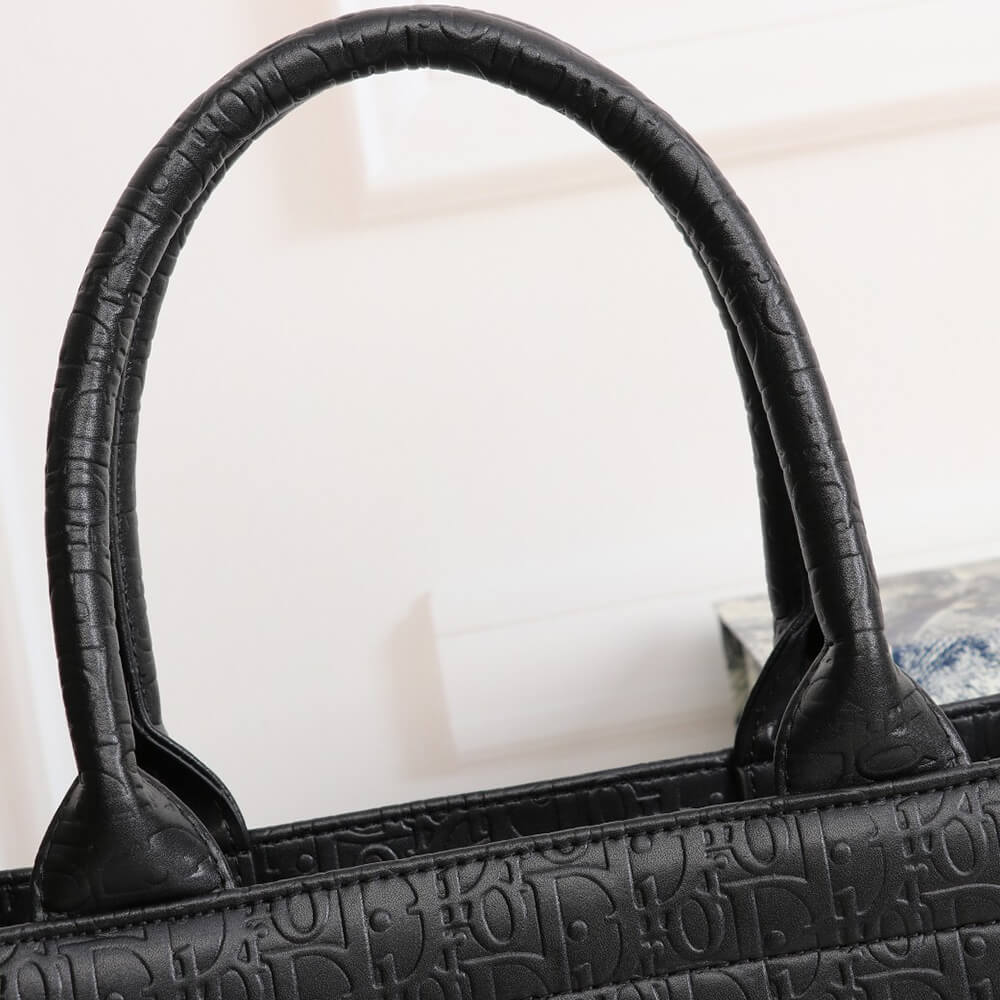 MEDIUM D10r BOOK TOTE