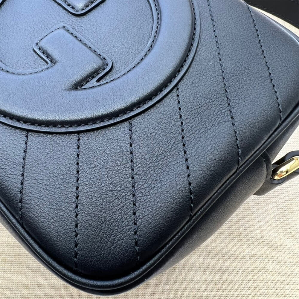 Gvc*1 Blondie small shoulder bag