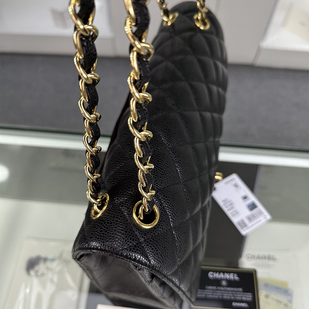 Ch**el LARGE CLASSIC HANDBAG(4A)