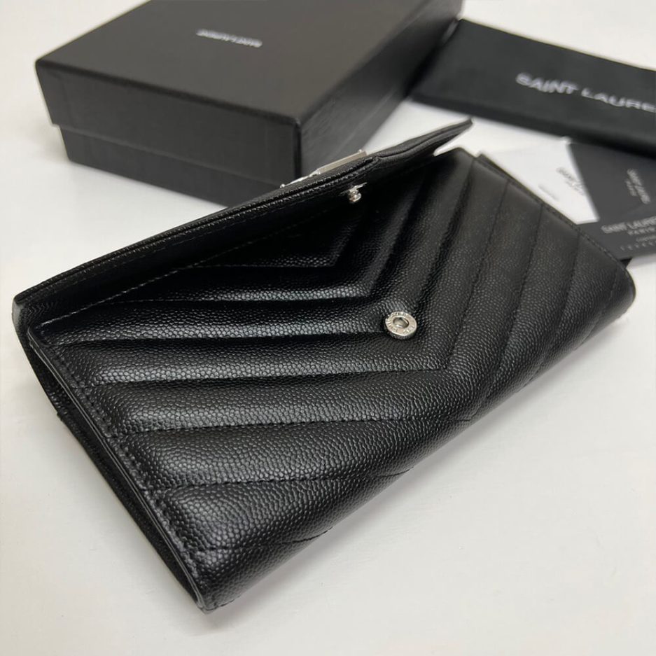 Y51 CASSANDRE MATELASSÉ LARGE FLAP WALLET IN GRAIN DE POUDRE LEATHER