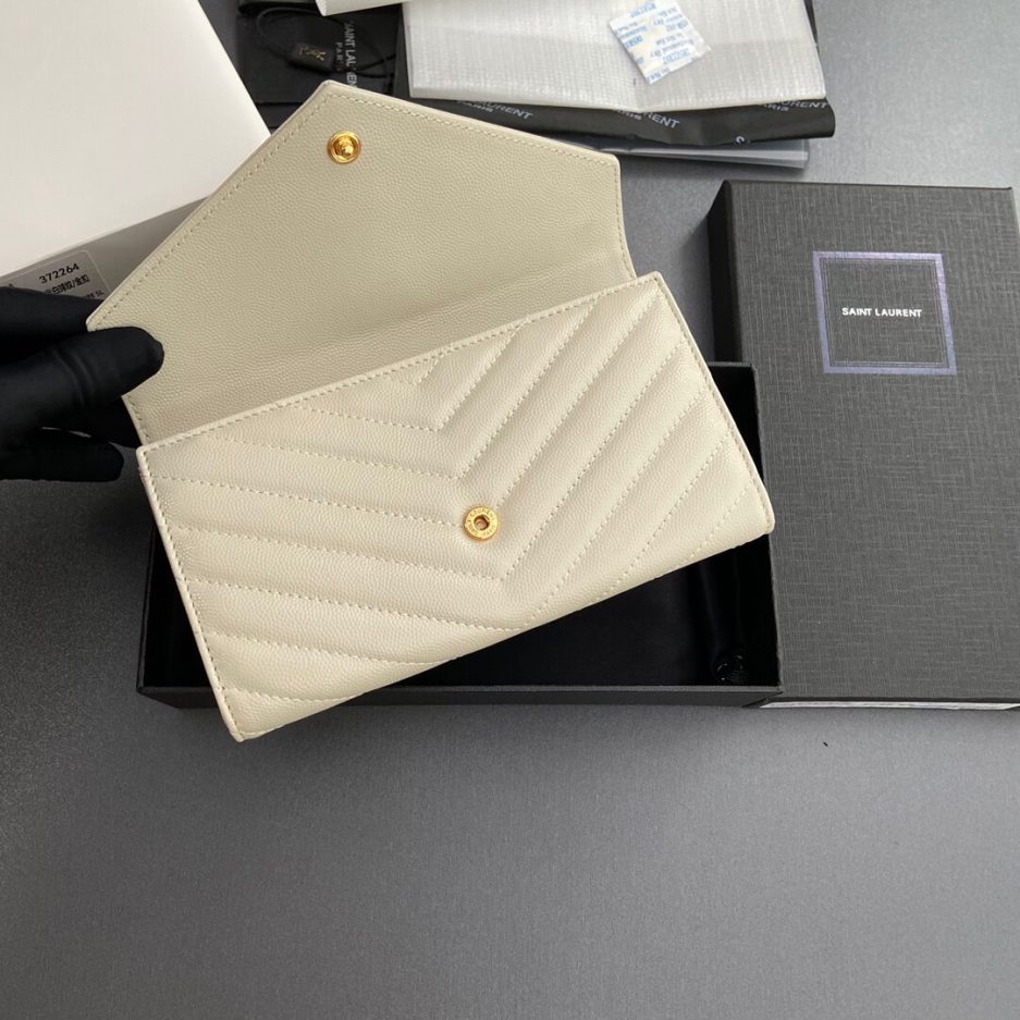 Y51 CASSANDRE MATELASSÉ LARGE FLAP WALLET IN GRAIN DE POUDRE LEATHER