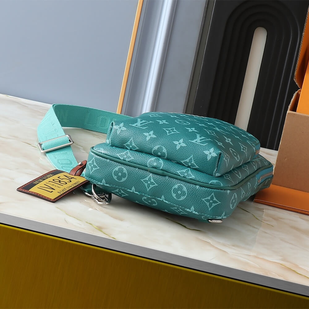 LV Avenue Slingbag