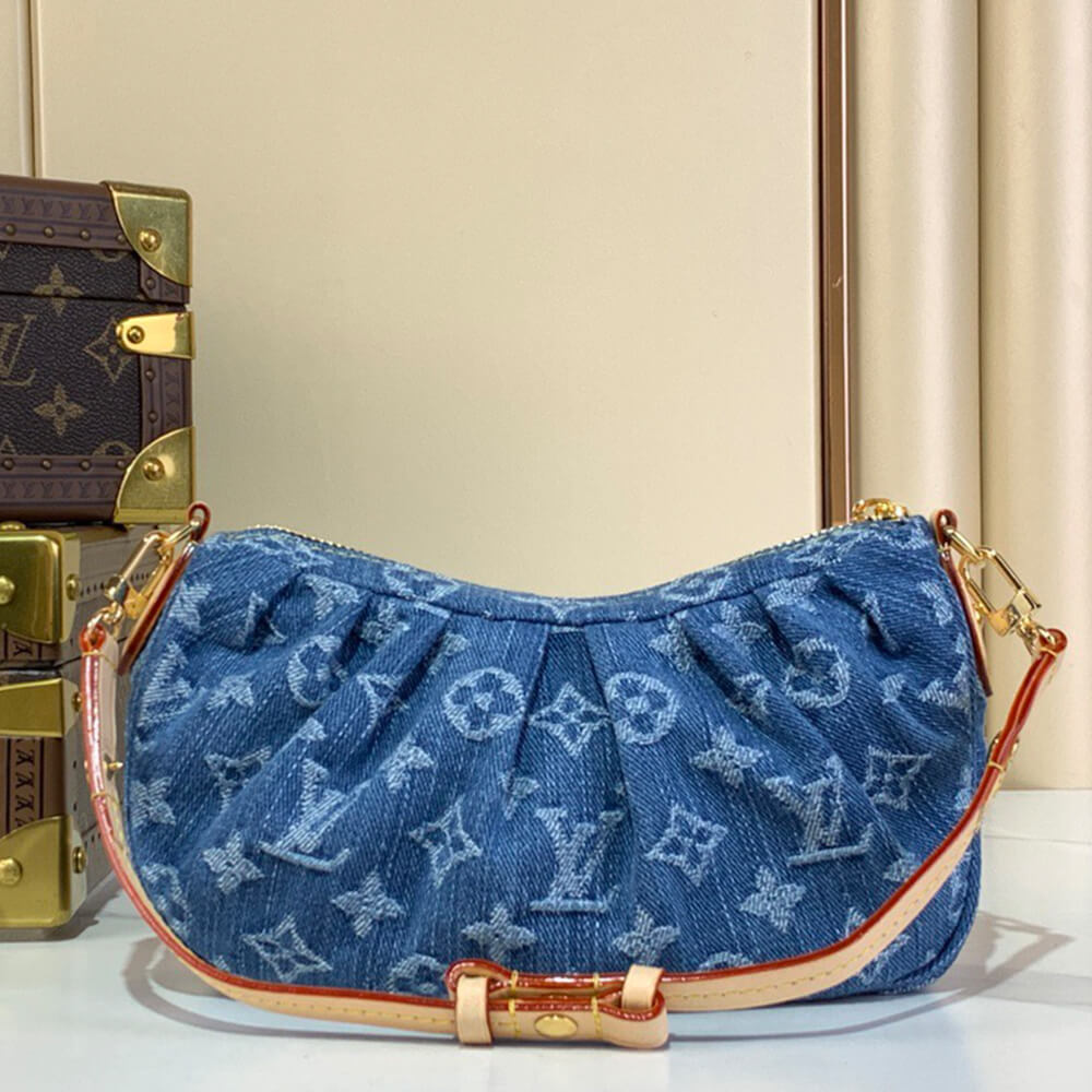 LV Pochette Valley