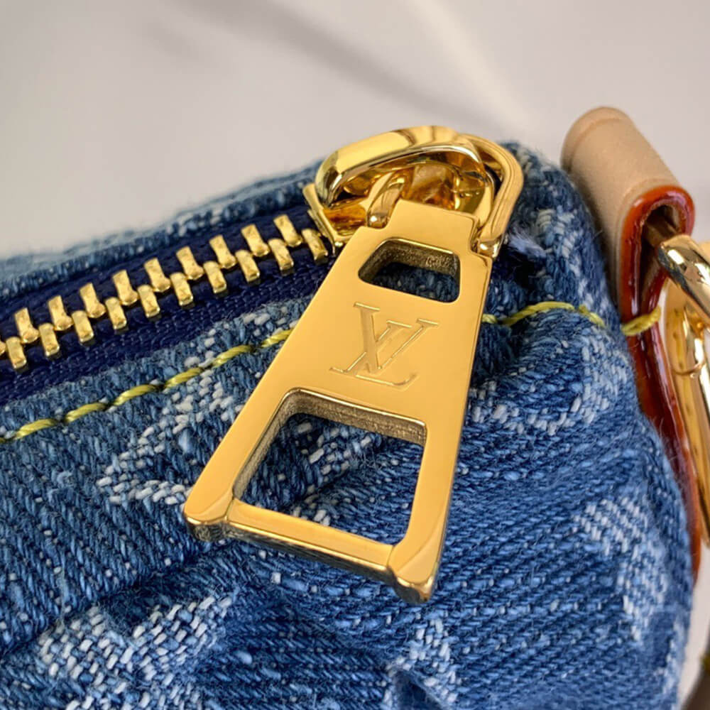LV Pochette Valley