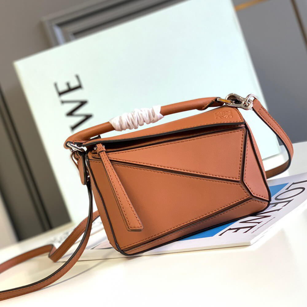 L0ew* Mini Puzzle bag