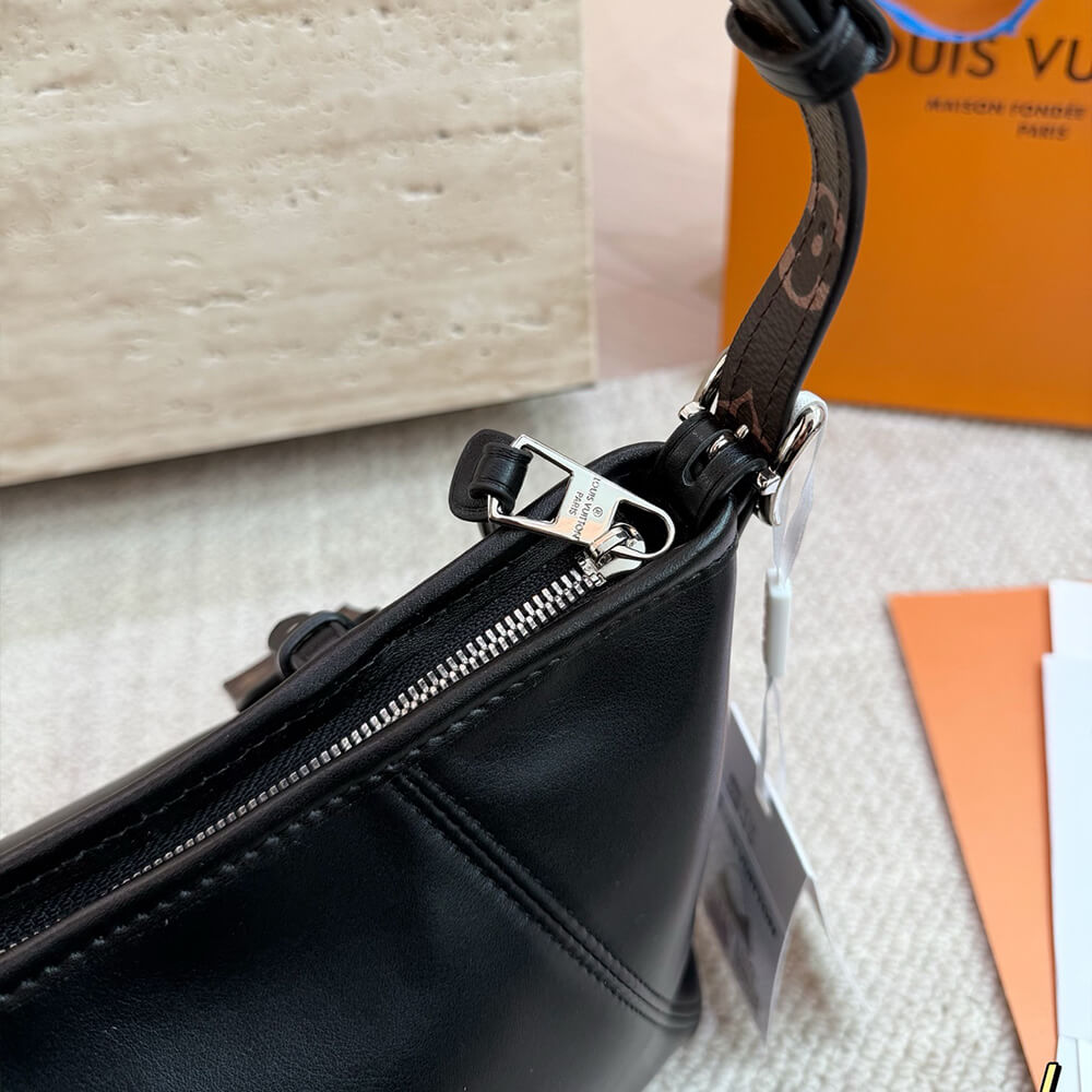 LV CarryAll East West