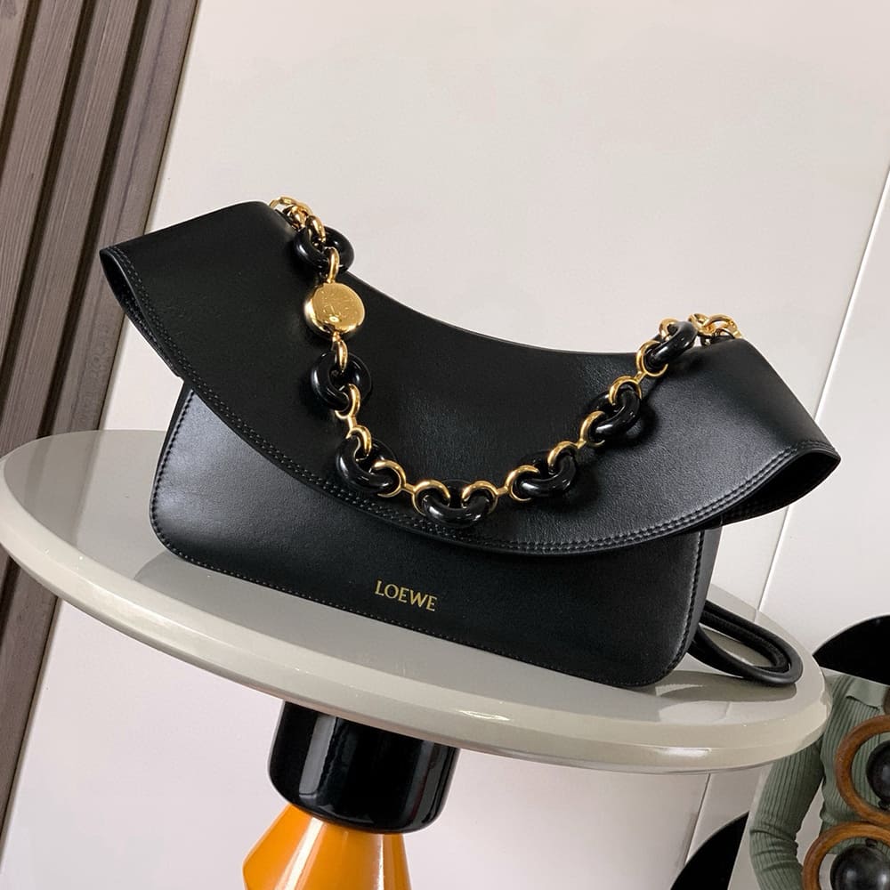 L0ew* Medium Ola bag in smooth calfskin(HIGH-END GRADE)