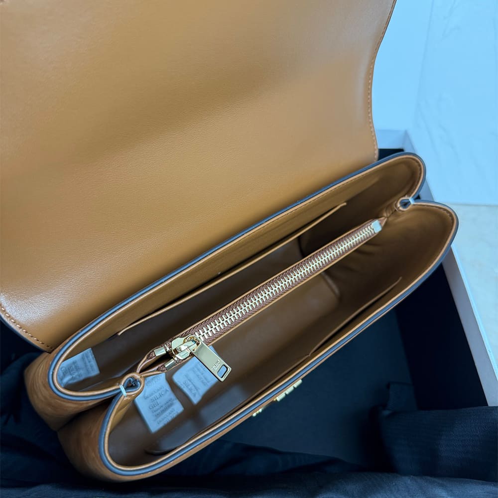 Ce1i*e MEDIUM NINO BAG IN GRAINED NUBUCK CALFSKIN(HIGH-END GRADE)