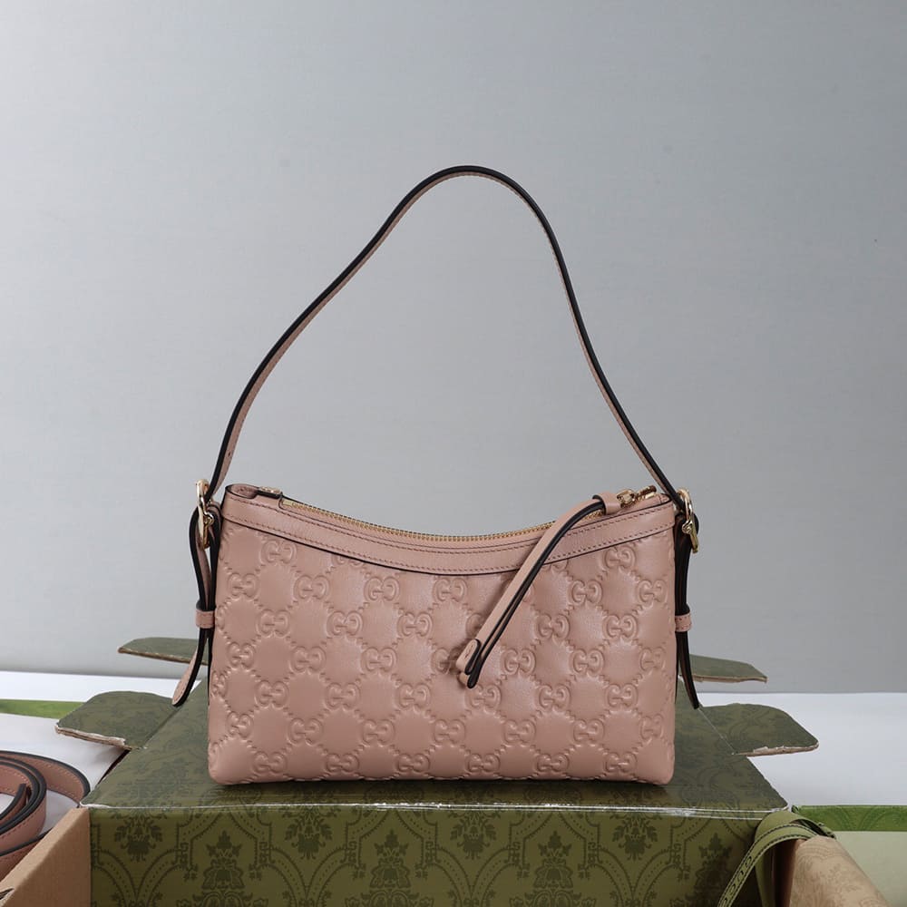 Gvc*1 GG Emblem small shoulder bag
